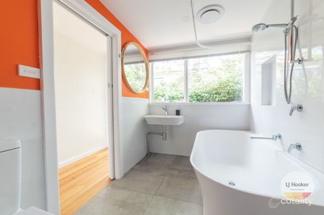 Property photo of 10 Amaroo Road Austins Ferry TAS 7011
