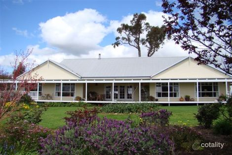 Property photo of 21 Silver Birch Heights Kangaroo Gully WA 6255