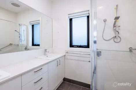 Property photo of 2/41 Ormond Road Clayton VIC 3168