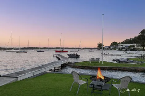 Property photo of 111 Sunshine Parade Sunshine NSW 2264