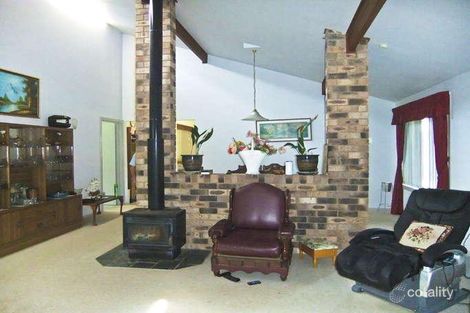 Property photo of 2 Jamefield Drive Gulmarrad NSW 2463