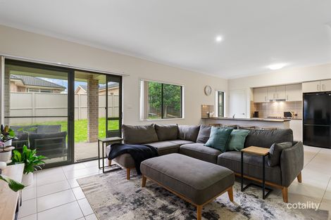 Property photo of 38 Hampshire Boulevard Spring Farm NSW 2570
