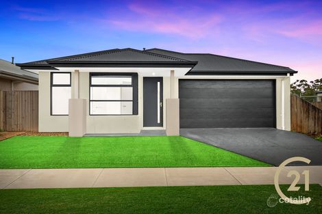 38 Bluebottle Pde, Rockbank, VIC 3335