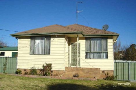 2 Hume Ave, Wallerawang, NSW 2845