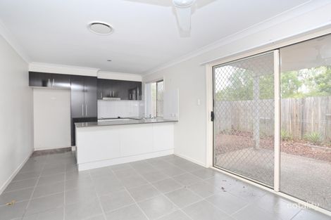 Property photo of 2/16 Grandly Street Doolandella QLD 4077