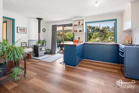 Property photo of 23 Guerin Lane Glencoe SA 5291