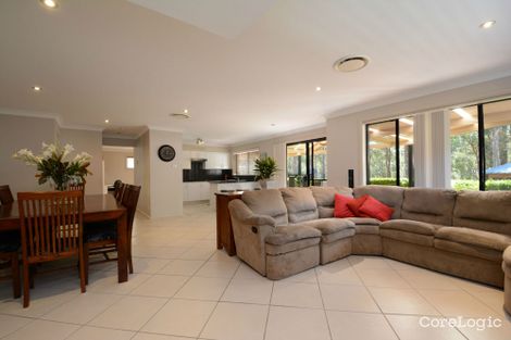 Property photo of 18 Rosewood Crescent Fletcher NSW 2287