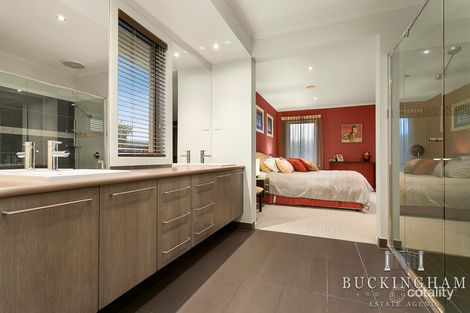 Property photo of 5 Plantago Court Greensborough VIC 3088