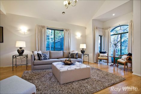 Property photo of 2 Beechwood Terrace Ashwood VIC 3147