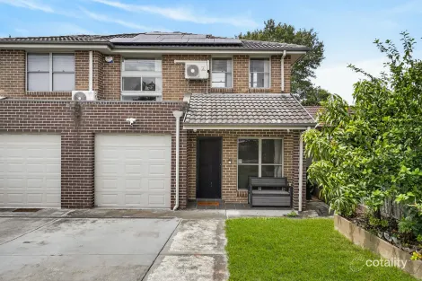 Property photo of 3 Carinya Road Girraween NSW 2145