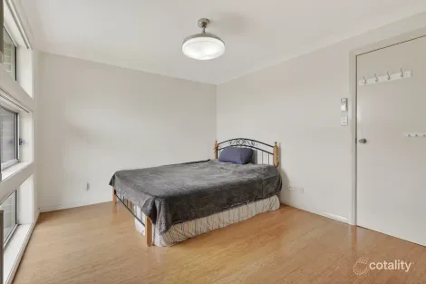 Property photo of 3 Carinya Road Girraween NSW 2145