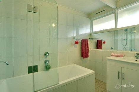 Property photo of 29 Macclesfield Road Emerald VIC 3782