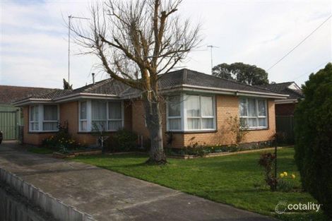 15 Waldemar St, Wendouree, VIC 3355