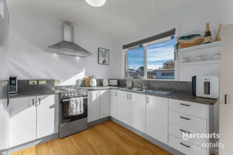 Property photo of 19 Murchison Highway Somerset TAS 7322