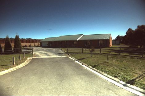 Property photo of 50 Laura Court Lovely Banks VIC 3213