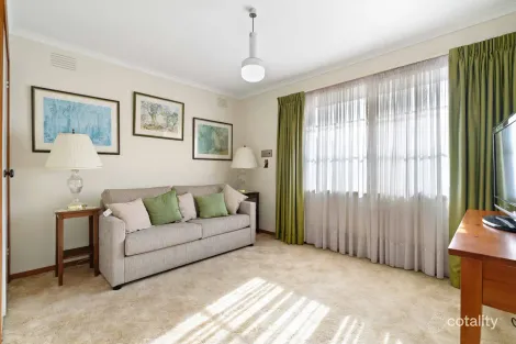 Property photo of 21 Toirram Road Mount Waverley VIC 3149