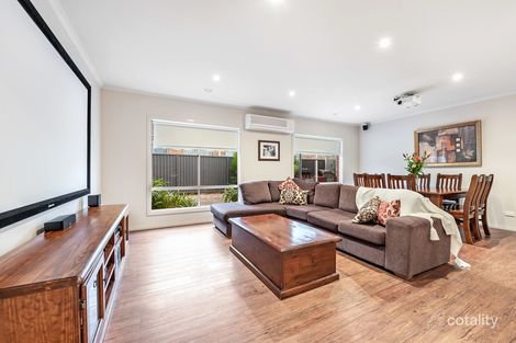 Property photo of 9 Dobell Crescent Caroline Springs VIC 3023