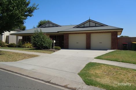 11 Ambrose Cres, West Wodonga, VIC 3690