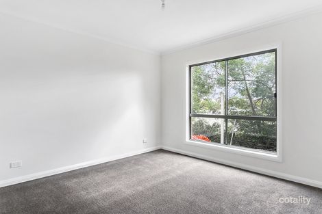 Property photo of 2/18 Market Garden Circuit Epsom VIC 3551