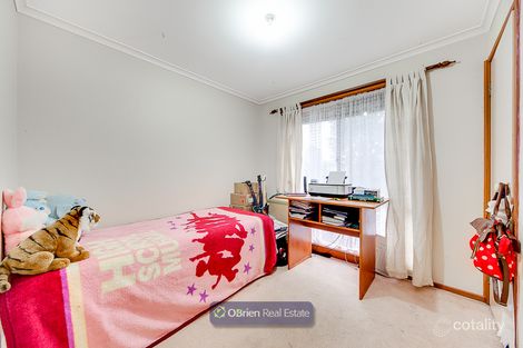 Property photo of 64 Willora Crescent Cranbourne West VIC 3977