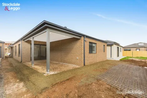 Property photo of 110 Cascade Drive Aintree VIC 3336
