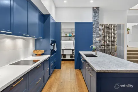 Property photo of 7014 Riverview Crescent Hope Island QLD 4212