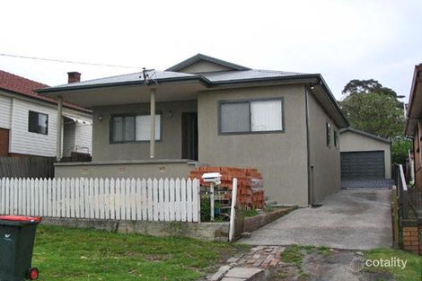 8 Robertson St, Coniston, NSW 2500