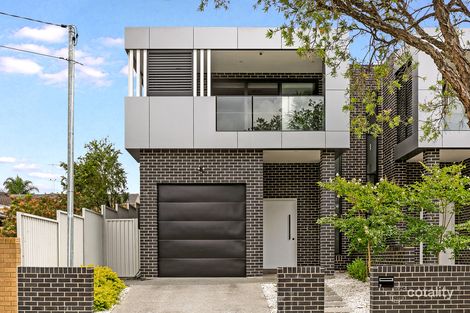 7 Marden St, Georges Hall, NSW 2198