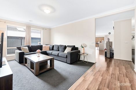 Property photo of 67 Burford Way Cranbourne North VIC 3977