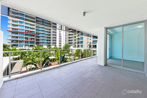 Property photo of 4203/25-31 East Quay Drive Biggera Waters QLD 4216