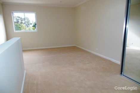 Property photo of 10/38-40 St Andrews Gate Elanora Heights NSW 2101