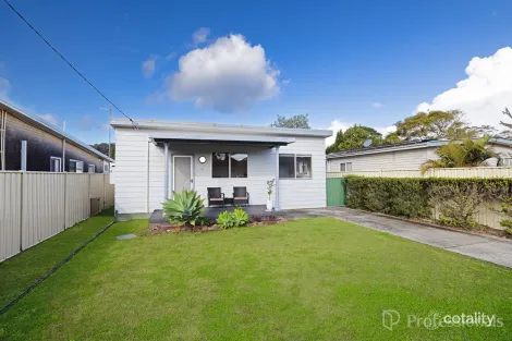 Property photo of 76 Trafalgar Avenue Woy Woy NSW 2256