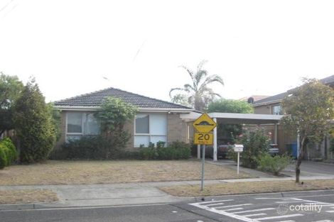 21 Wren Dr, Noble Park North, VIC 3174