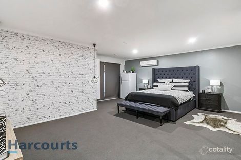 Property photo of 18 Hyde Street Deer Park VIC 3023