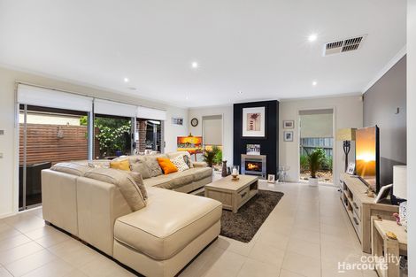 Property photo of 19 Reidel Avenue Pakenham VIC 3810