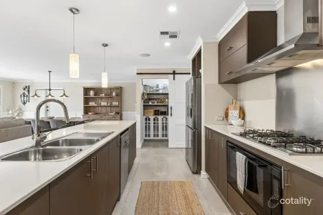 30 Crossland Ave, Ellenbrook, WA 6069
