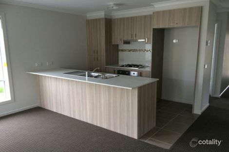 Property photo of 11 Bibury Street Cranbourne North VIC 3977