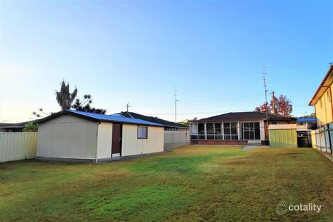 Property photo of 57 Devonshire Crescent Oak Flats NSW 2529
