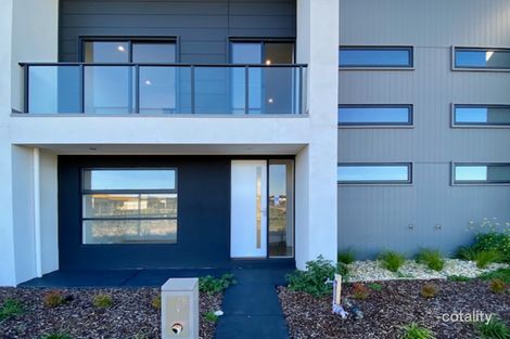Property photo of 16 Lenox Walk Point Cook VIC 3030