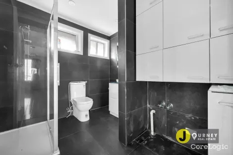Property photo of 4/247 Gladstone Road Dandenong North VIC 3175