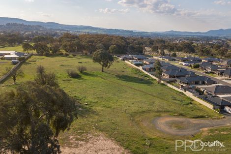 Property photo of 3 Weeden Place Tumut NSW 2720