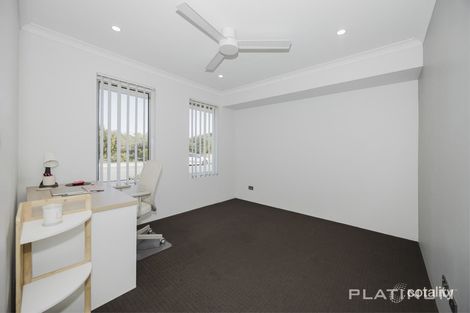 Property photo of 21 Montana Crescent Alkimos WA 6038