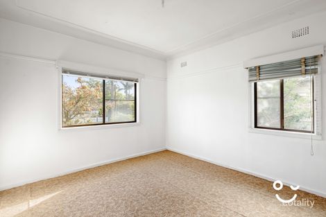 Property photo of 75 Cabbage Tree Lane Fairy Meadow NSW 2519