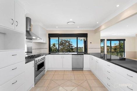 Property photo of 8 Chatswood Close Mount Lofty QLD 4350