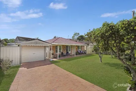 74 PHYLLIS AVE, KANWAL, NSW 2259
