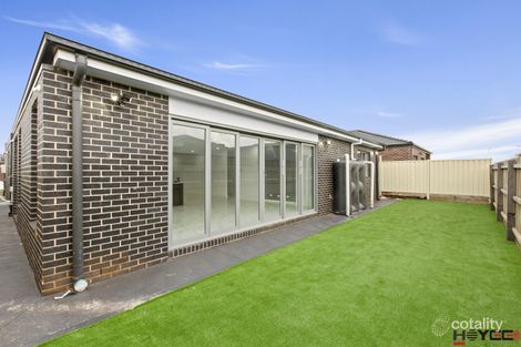 Property photo of 4 Blairmont Crescent Tarneit VIC 3029