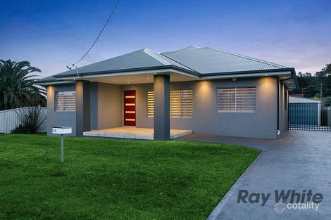 30 London Dr, West Wollongong, NSW 2500