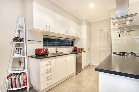 Property photo of 2/29 Elton Road Ferntree Gully VIC 3156
