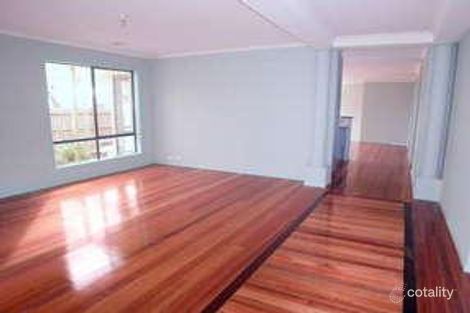 Property photo of 1 Masters Circuit Roxburgh Park VIC 3064