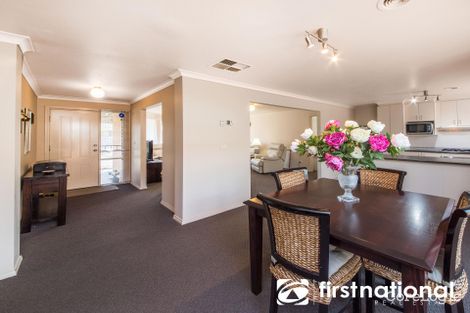 Property photo of 21 Grice Quadrant Pakenham VIC 3810